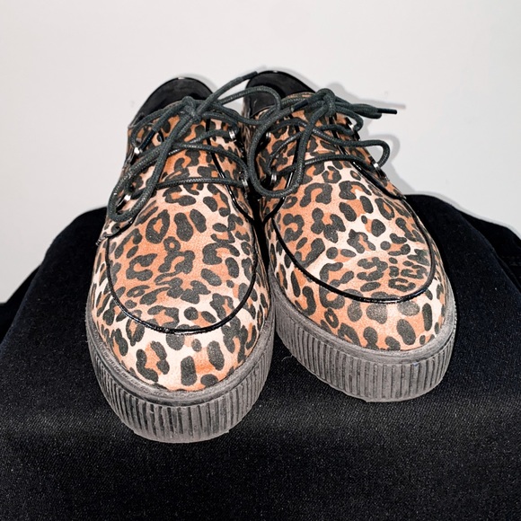platform cheetah print sneakers! - Picture 1 of 2